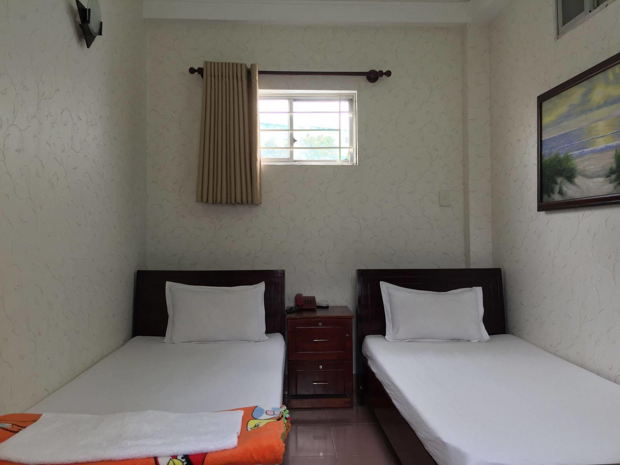 Hong Vinh Hotel Хошимин Экстерьер фото