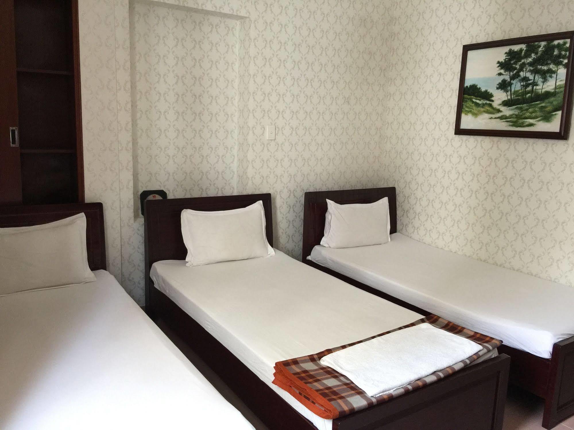 Hong Vinh Hotel Хошимин Экстерьер фото