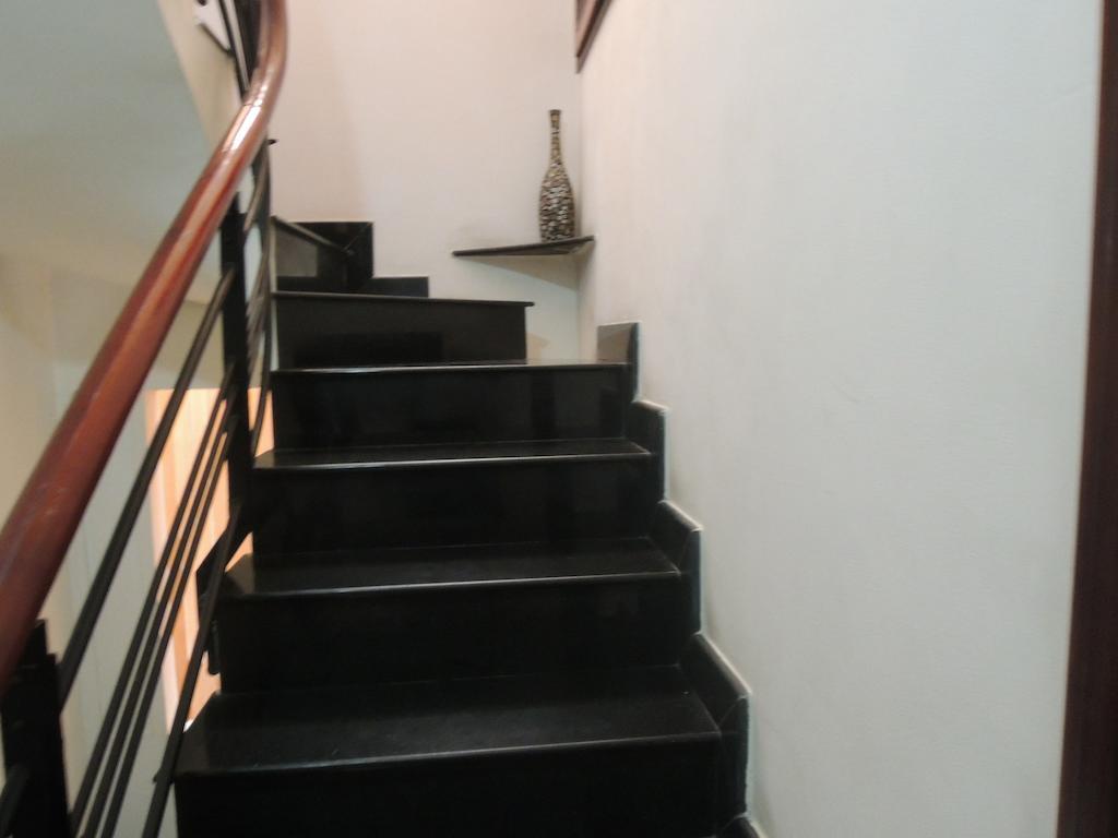 Hong Vinh Hotel Хошимин Экстерьер фото